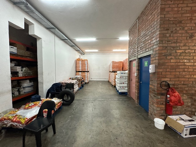 To Let commercial Property for Rent in Maitland Western Cape